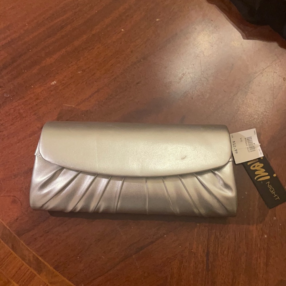 Fioni Silvet Evening Clutch Bag NWT